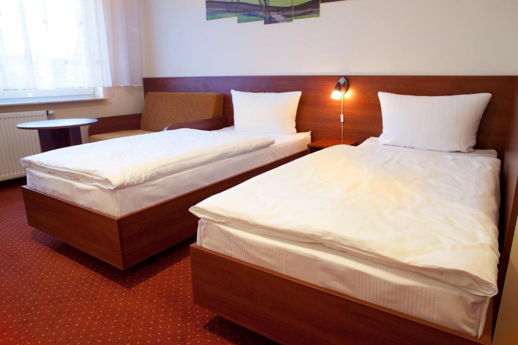 Hotel Podróżnik Koszuty Habitación foto